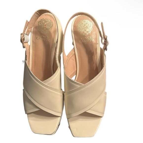 Vince Camuto Cream/ Ivory Slingback
Sandals(Size 9M) - Picture 7 of 15